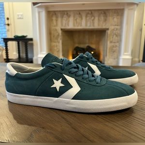 Converse. Size 10.  New condition.